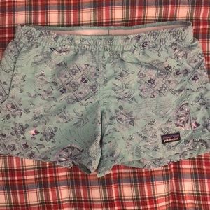 Girls xl Patagonia Baggies
